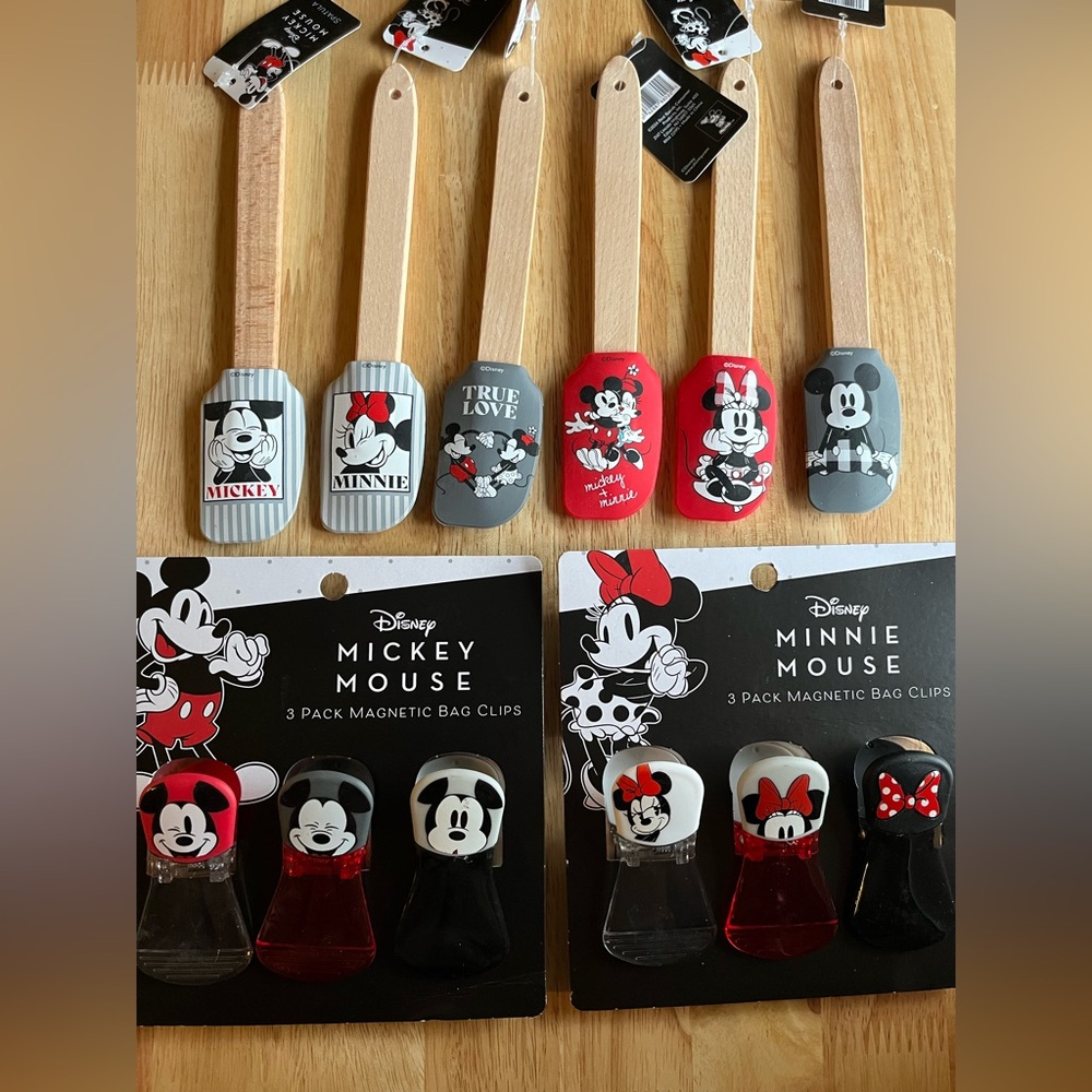 Disney Mickey and Minnie Mouse Kitchen Set